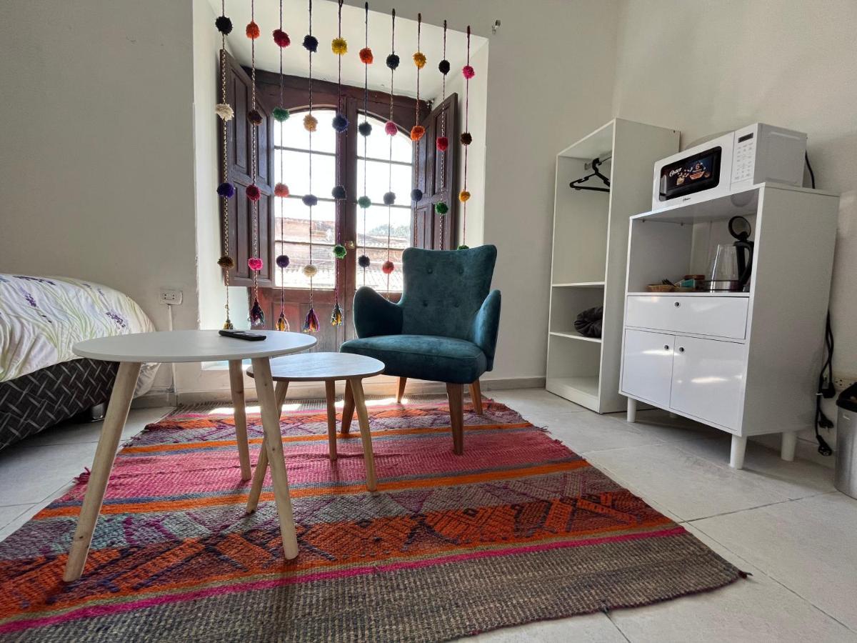 Plaza De Armas Estudio Con Bano Y Balcon Privado Pensión Cuzco